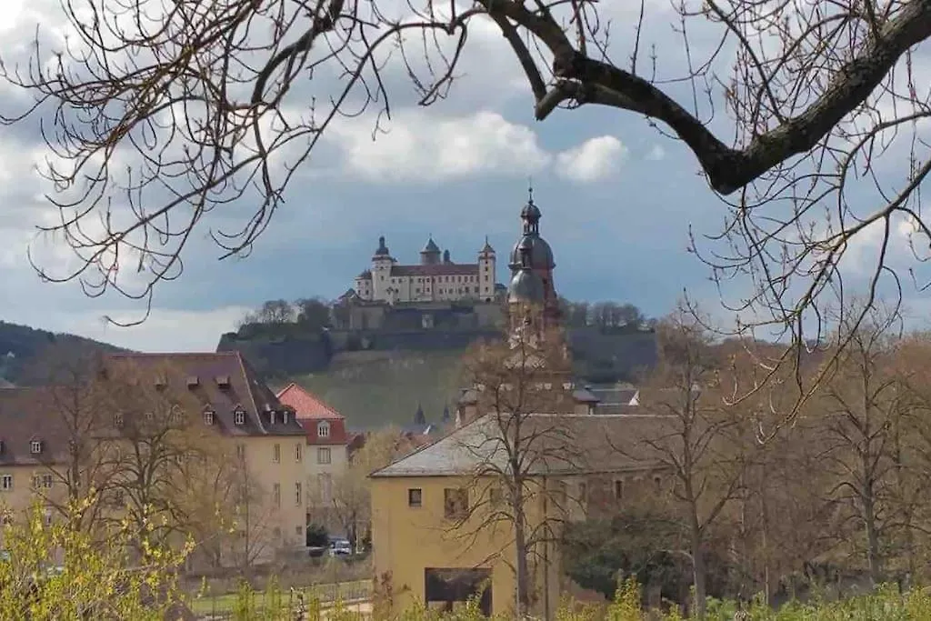 Ferienwohnung Weinbergsblick Optimale Stadtnaehe 奥森富尔特 0*,  德国